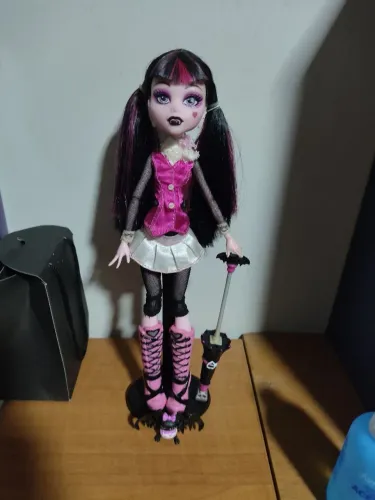 Draculaura básica w2 Monster High
