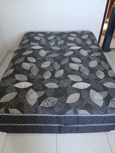 Cama de Casal Conjugada + 2 Armários Multiuso R$ 400,00