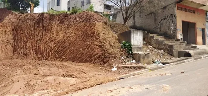 terreno com 333 m2 em são pedro-na avenida jaguari- aceito carro novo-