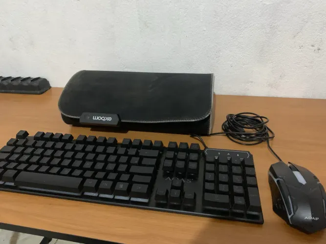 Mouse e Teclado + Mousepad RGB