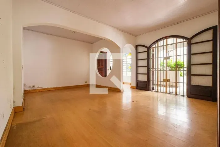 Casa à Venda - Vila Madalena, 3 Quartos, 385 m2