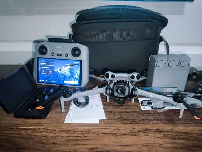 Drone DJI Mini 5 PRO 3 baterias Rádio Tela