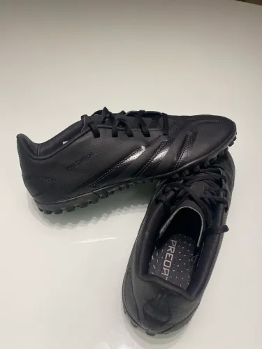 Chuteira society Adidas original praticamente nova