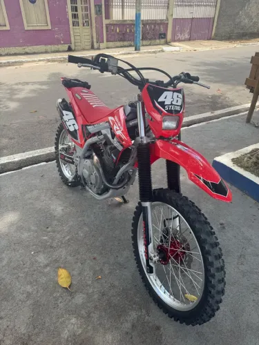 CRF 250F Conservada