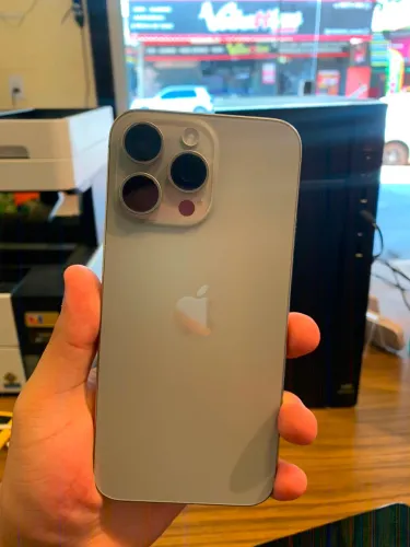 iPhone 15 Pro Max 256 GB | Impecável | Caixa e Cabo | Original