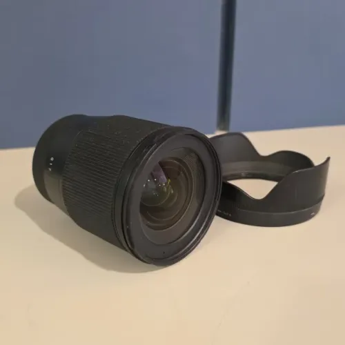 Lente Contemporary Sigma 16mm F/1.4 para Sony E-mount 