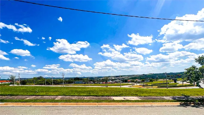 Terreno comercial à venda com 450m² no Condomínio Cyrela Landscape em Votorantim SP