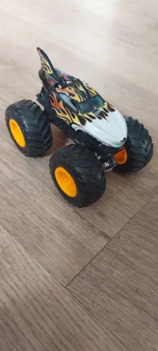 HotWeels Monster Tiger shark