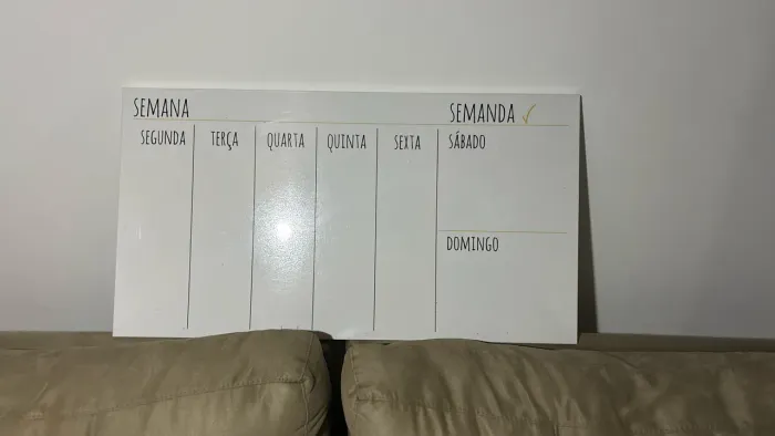 Quadro Magnético Organizador de Semana.