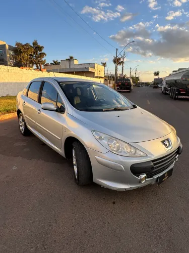 Peugeot 307 Soleil/ Presence 1.6/1.6 Flex 16V 5P 2010