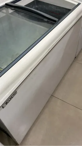 Freezer ártico conservado 