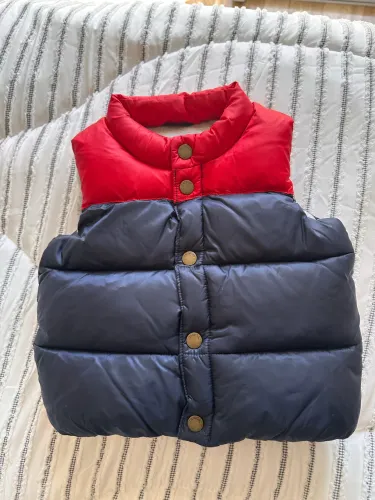 Baby Gap jaqueta puffer seminova forrada 18-24M
