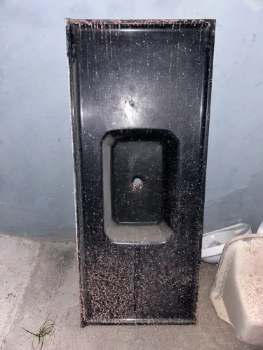 Material usado pias, bancadas, vaso e tanque