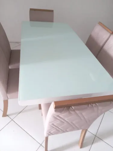 Mesa tampa de vidro com 6 cadeiras