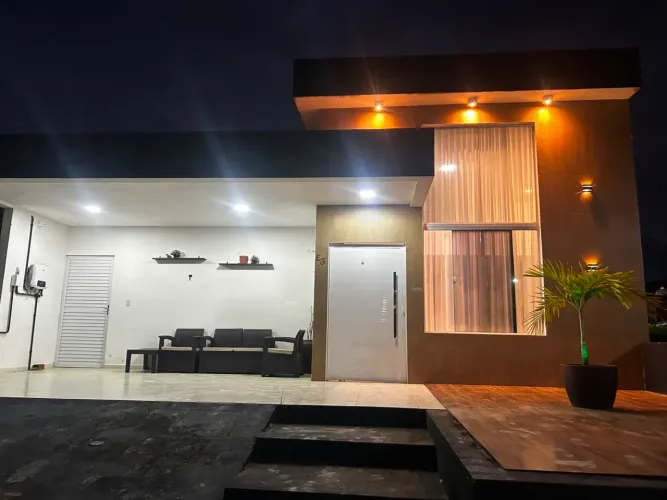 Alugo casa Condomínio Porto Monte