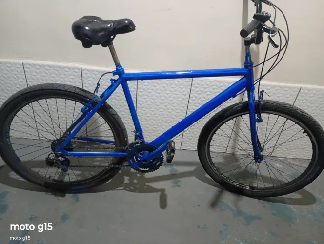 Vendo  bicicleta toda no alumínio