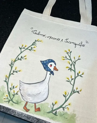 Ecobag pintada à mão modelo Patinha 