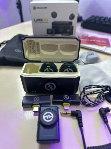 Hollyland Lark M2 Combo (USB-C, Lightning e Câmera) Microfone de Lapela Sem Fio