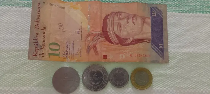 MOEDAS E CÉDULA