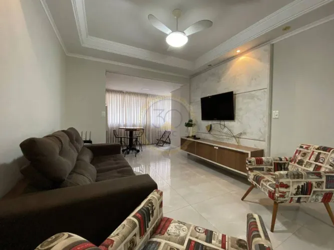 Apartamento para locação anual de 03 dormitórios com vaga de garagem na quadra do mar
