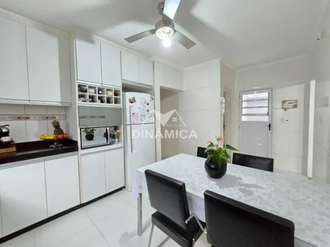 Sobrado com 5 dormitórios à venda, 250 m² por R$ 800.000 - Parque Residencial Casarão - Su