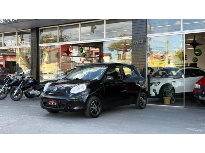Nissan March SV 1.6 16V Flex Fuel 2013