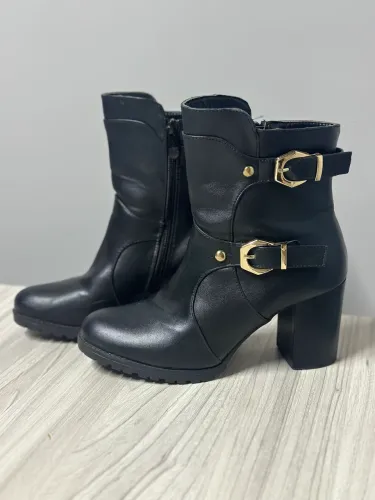 Bota Mooncity preta | Tam. 35