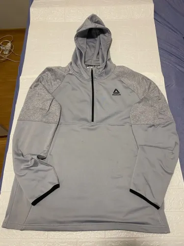 Blusa Reebok Meio Zíper com Capuz Cinza Tam L Seminova