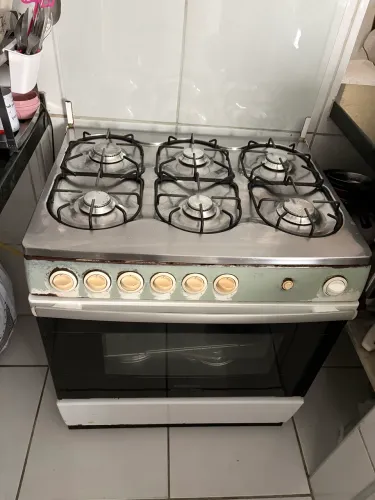 Fogão 6 bocas todo OK