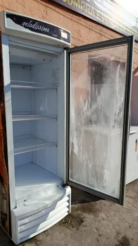 Vendo freezer expositor cervejeiro 432 litros com 03 meses de garantia