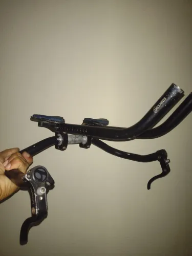 Guidão bullhorn + aerobar