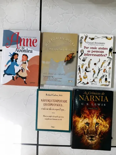 livros variados