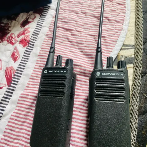 Vende se 2 rádio motorola dep 250