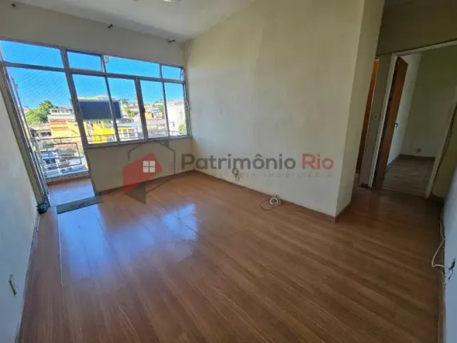 Excelente apartamento - varanda - 2 quartos - Vista Alegre