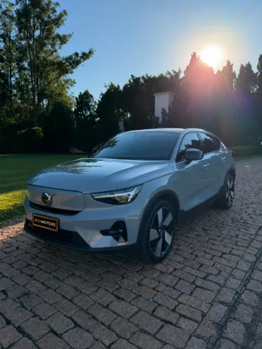 Volvo C40 Twin Ultimate (elétrico) 2024