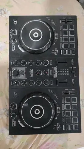 Vendo controlador em ótimas condições em bom estado de uso funcionando perfeitamente 
