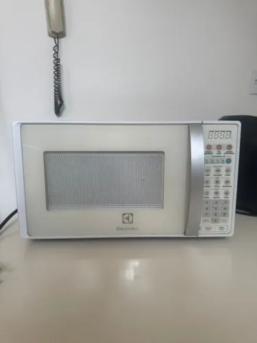 Micro-ondas Electrolux Branco - 20L