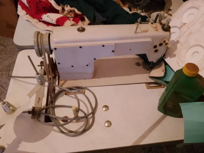 Máquina de costura 