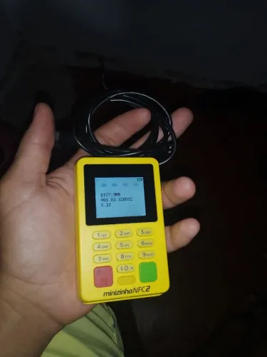 Vendo máquininha de débito e crédito via bluetooth. 