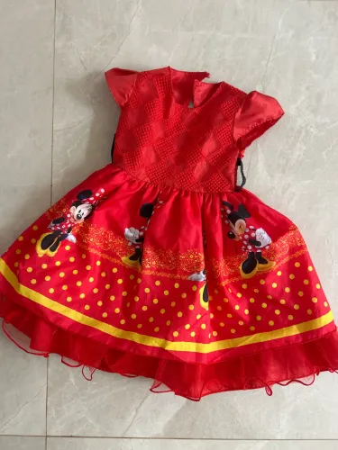 Lote de vestido e casaco menina 2 anos