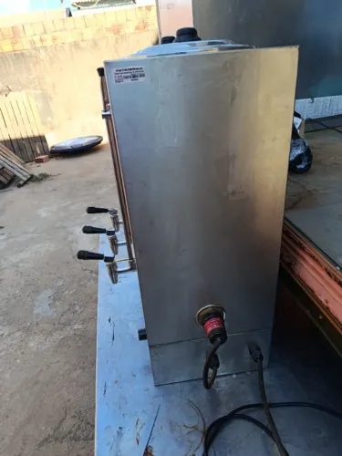 Cafeteira elétrica inox 20 litros