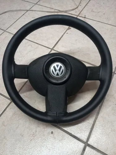 Volante original para a maioria dos carros da linha Volkswagen em perfeito estado