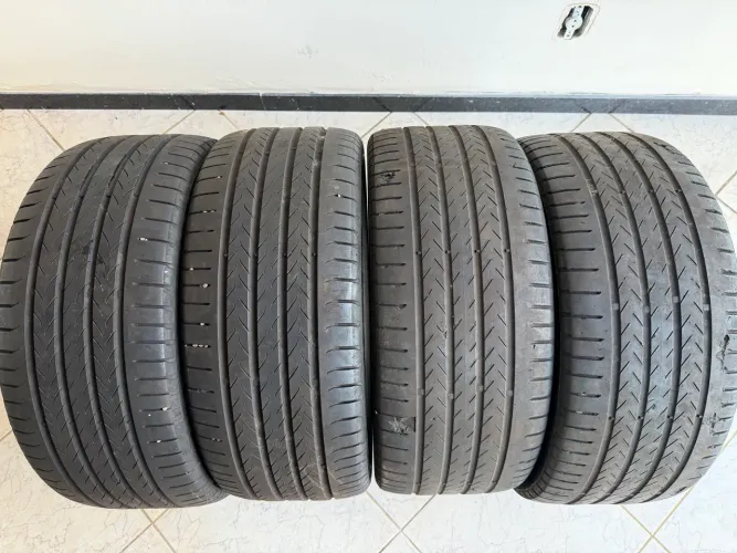 Pneus Continental 245/40/20