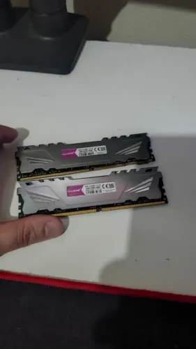 Memoria DDR4 8gb x2