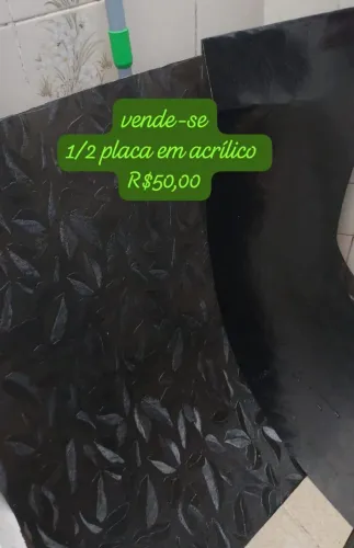 Placa em acrílico