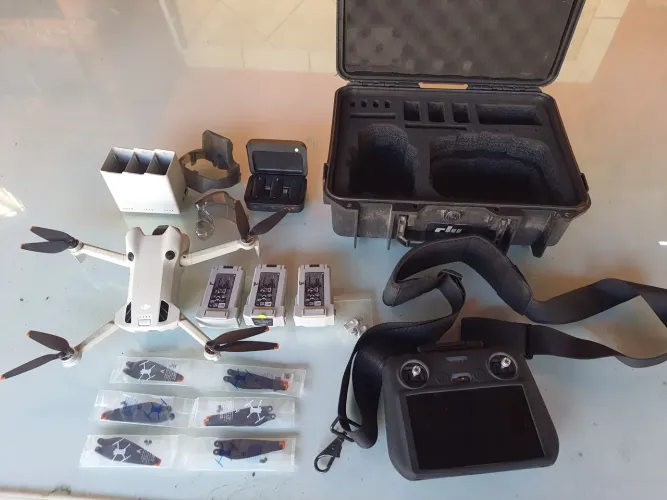  Drone DJI Mini 4 pro COMBO FLY MORE