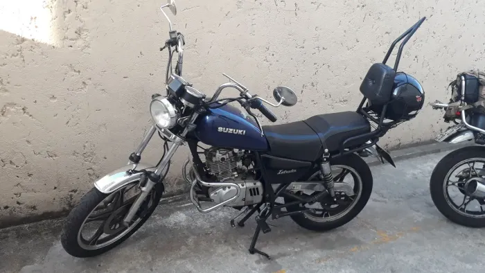 Vendo Intruder 125 .2006
