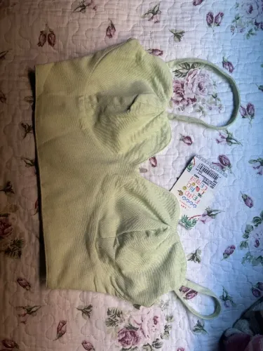 Cropped LeLi Correia na Etiqueta