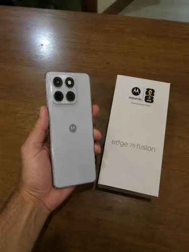 Motorola Edge 70 Fusion 5G - 256GB - Lacrado na caixa