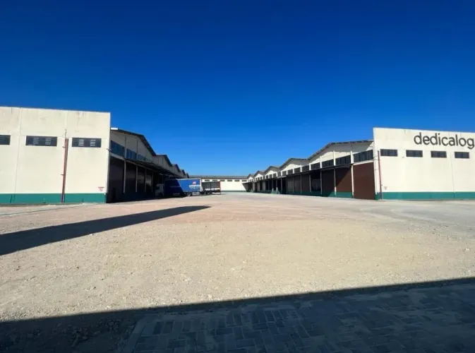 Barracao em Centro Logistico